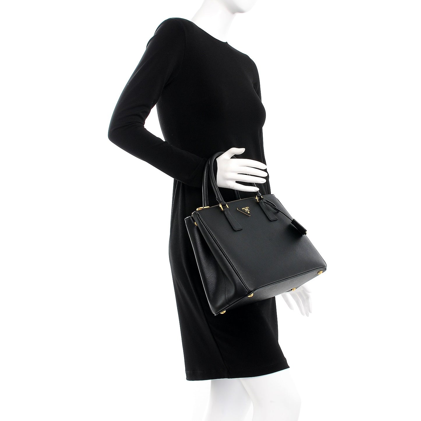 Saffiano Medium Galleria Double Zip Tote Black