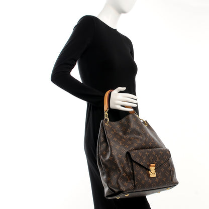 Louis Vuitton Monogram Metis 2 of 9