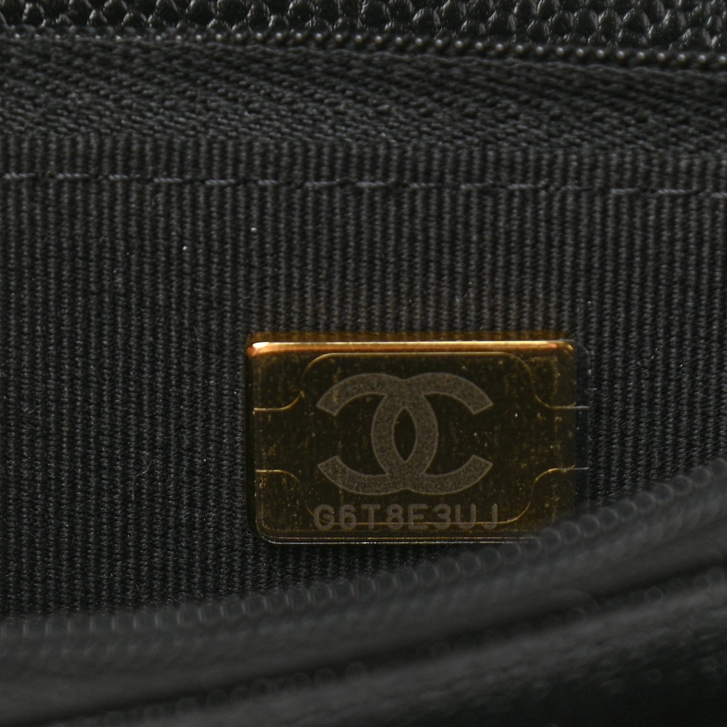 Caviar Quilted Multi Chain Wallet On Chain WOC Black
