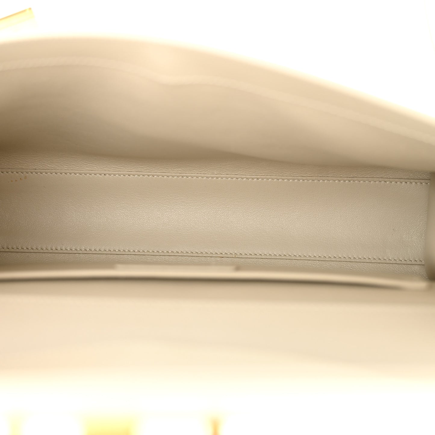 Smooth Calfskin Manhattan Shoulder Bag Crema Soft