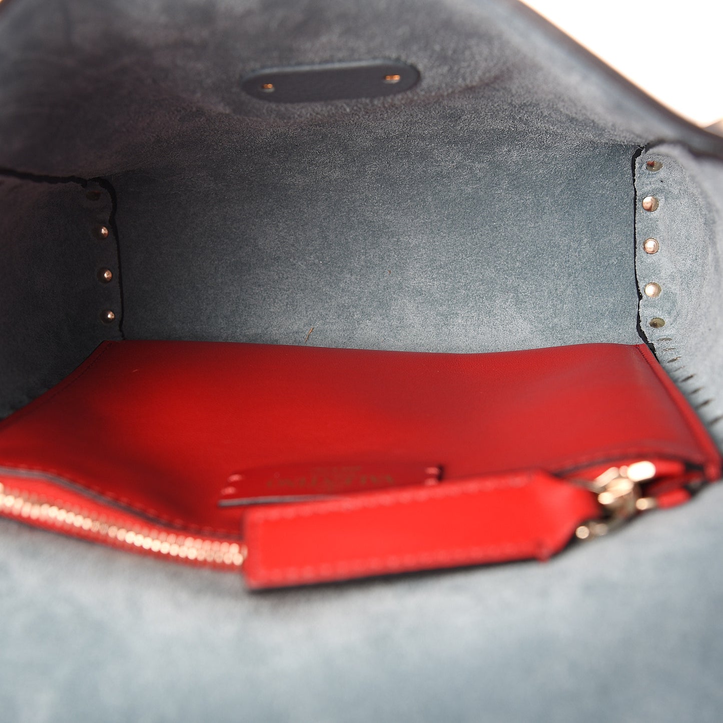 Pebbled Calfskin Rockstud Flip Lock Flap Messenger Bag Amadeus