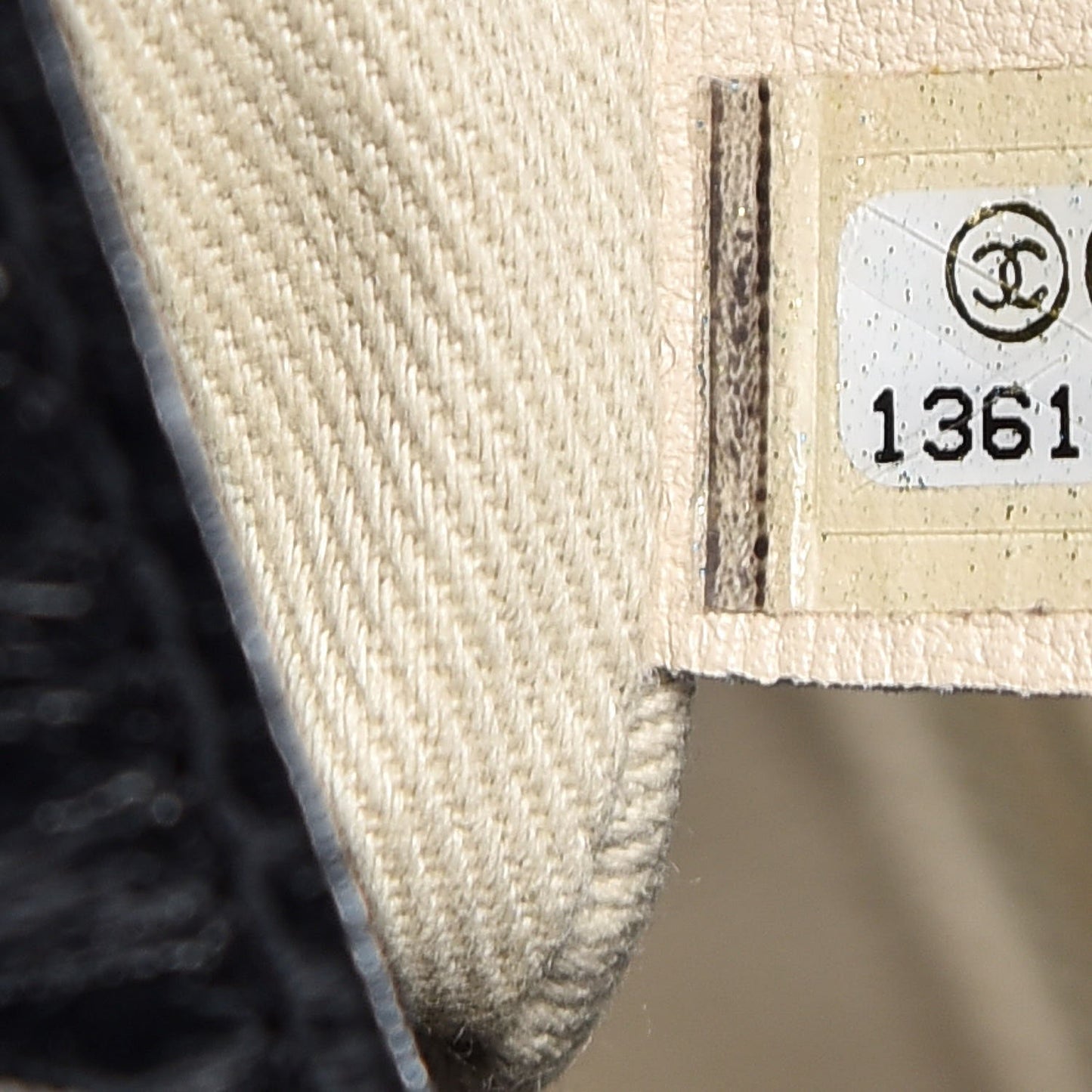 Glazed Goatskin Double Stitch Flap Black