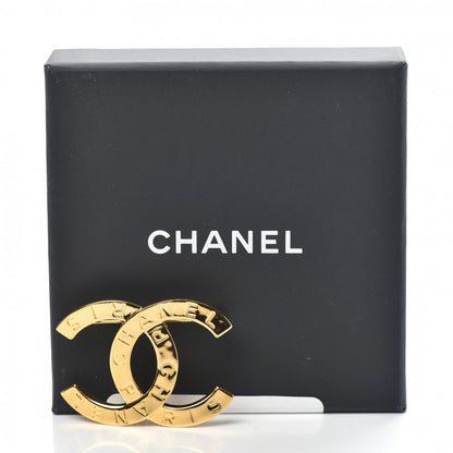 Chanel Metal Paris Button CC Large Brooch Gold 5 of 5