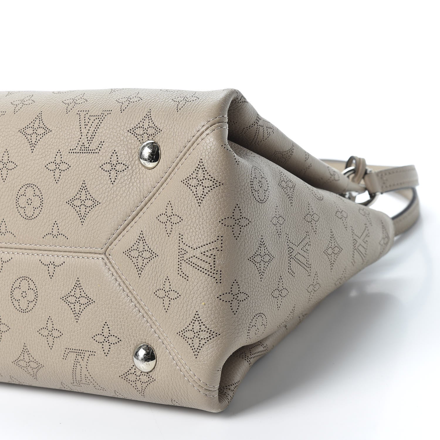 Louis Vuitton Mahina Calfskin Sevres Galet 6 of 8