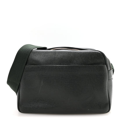 Louis Vuitton Taiga Reporter Messenger Epicea 1 of 10