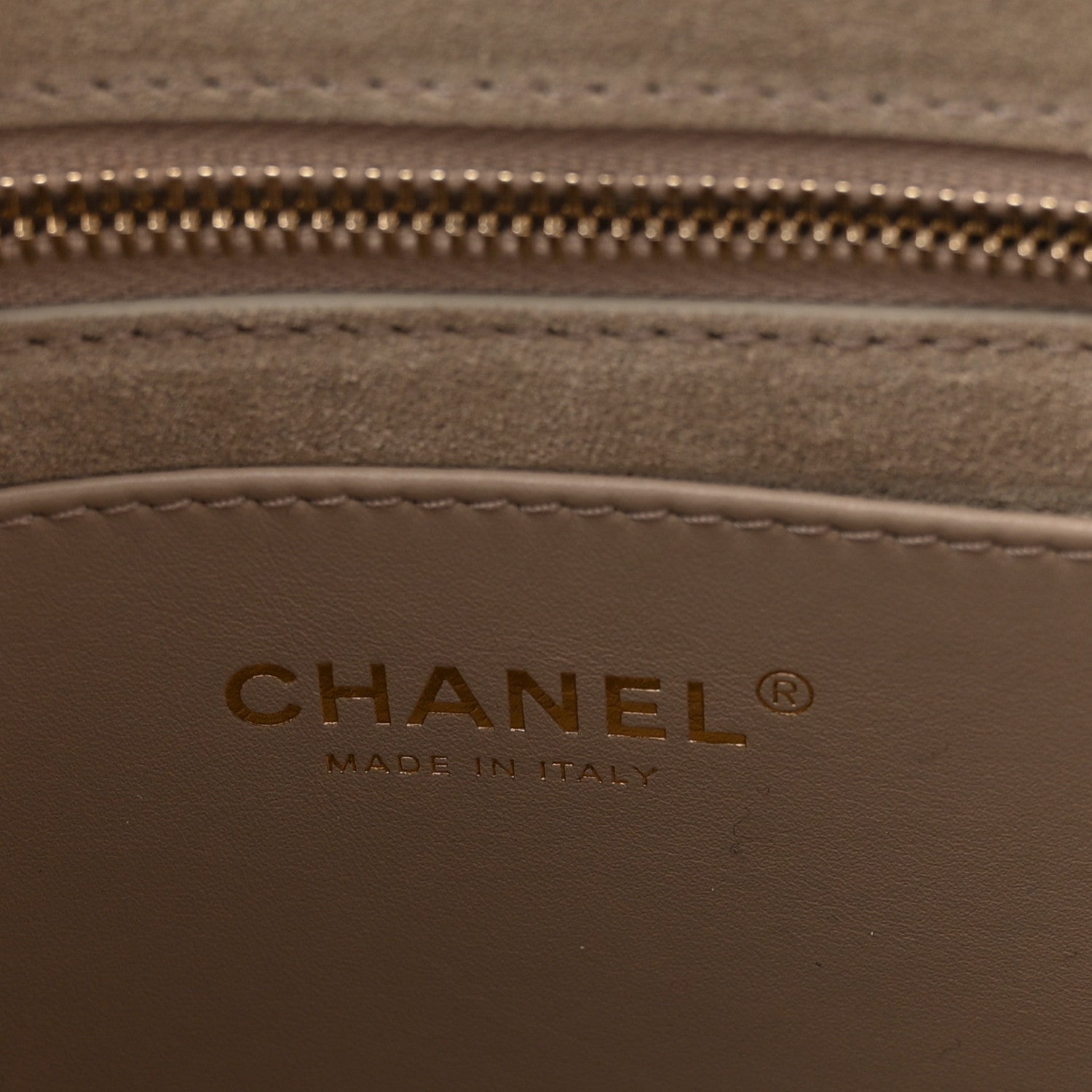 Chanel Caviar Quilted Hobo White 7 of 11