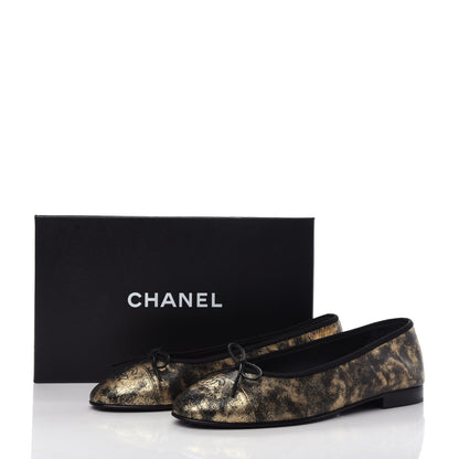 Chanel Laminated Goatskin Cap Toe CC Ballerina Flats 40 Gold 8 of 8
