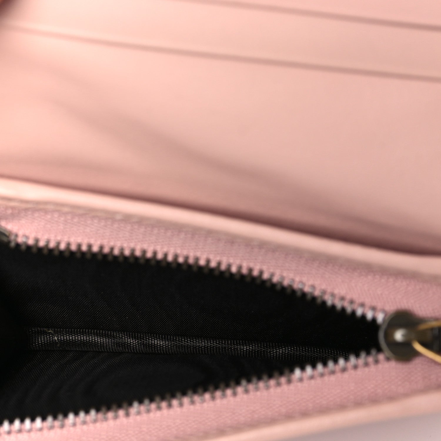 Gucci Calfskin Matelasse GG Marmont Card Case Wallet Perfect Pink 5 of 9