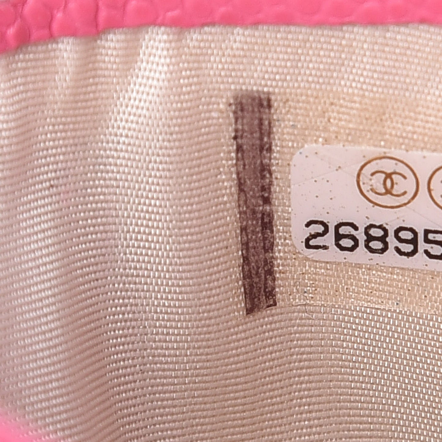 Caviar Quilted Card Holder Pink