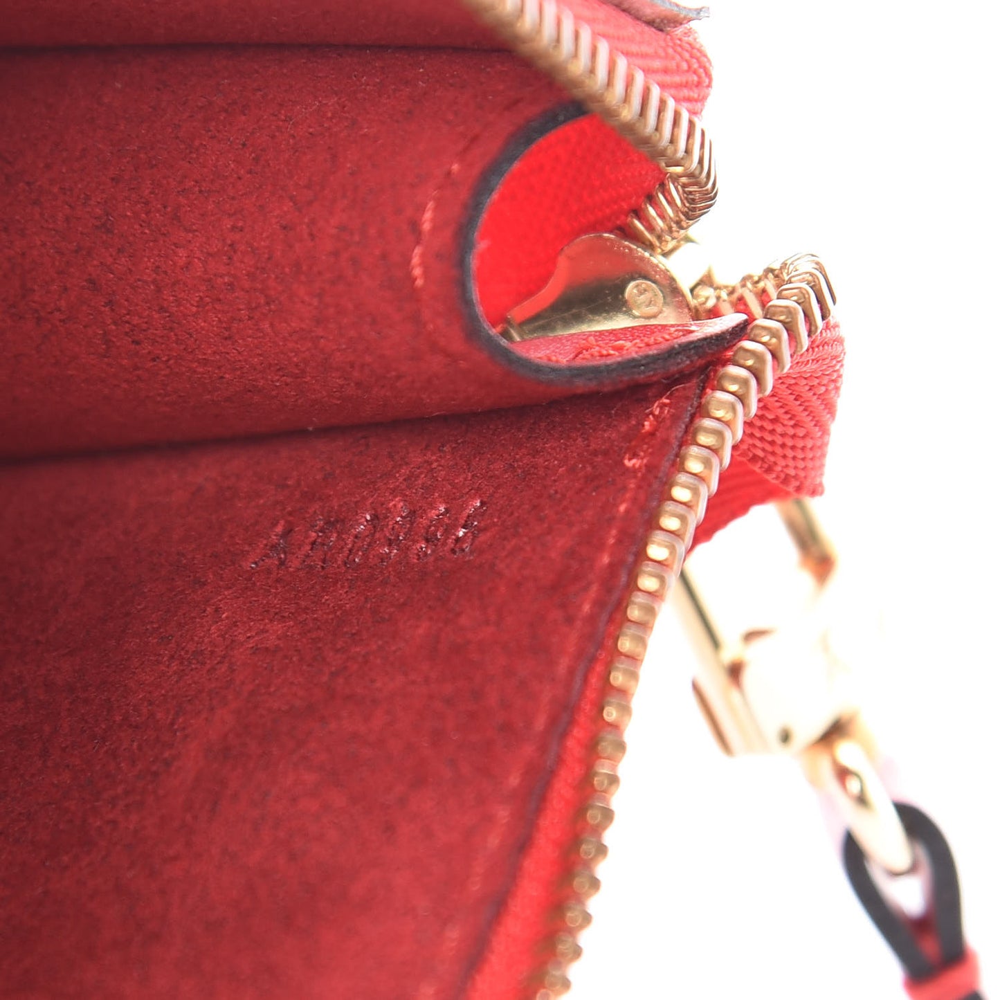 Epi Pochette Accessories 21 Castillan Red