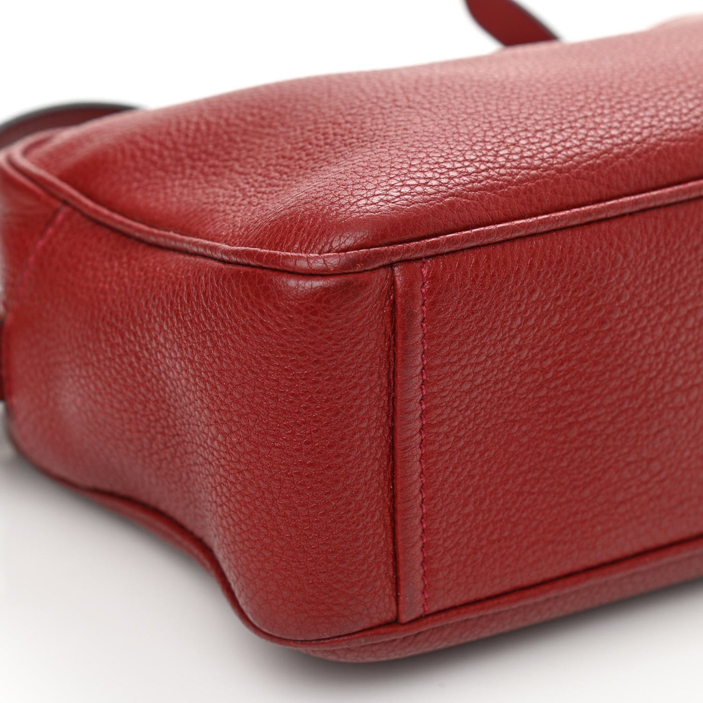 Vitello Phenix Camera Bag Rubino