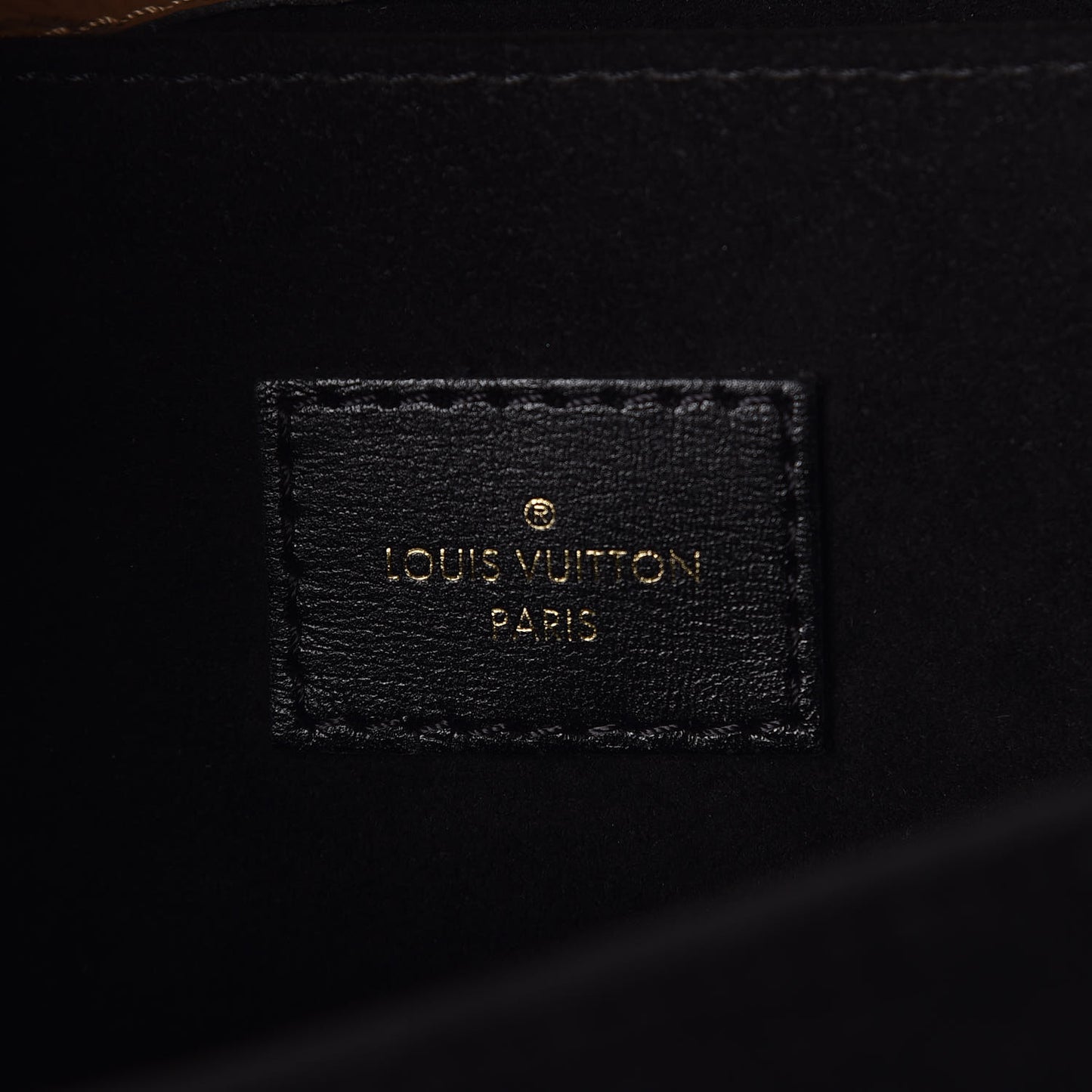 Reverse Monogram Pochette Metis