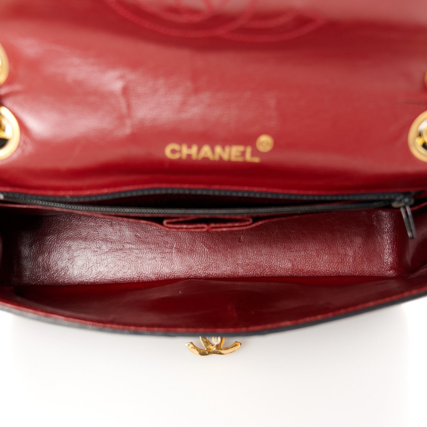 Lambskin Scallop Quilted Single Flap Black