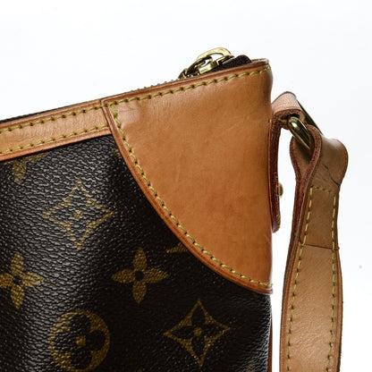 Louis Vuitton Monogram Odeon MM 14 of 15