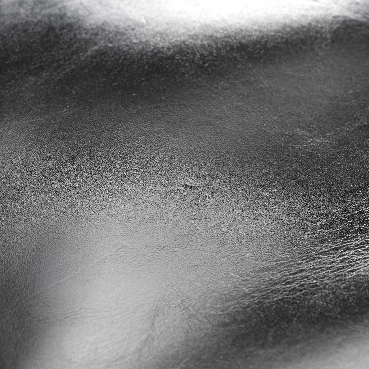 Shiny Calfskin Crystal Pearl Logo Cosmetic Case Black