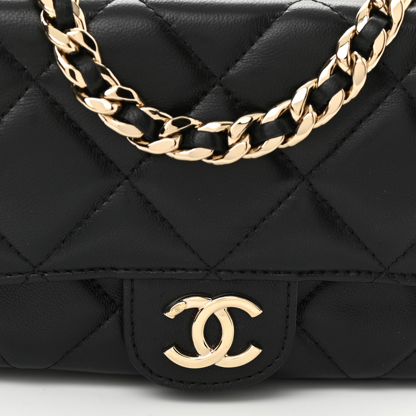 Lambskin Quilted Resin Bi-Color Flap Phone Holder With Chain Black