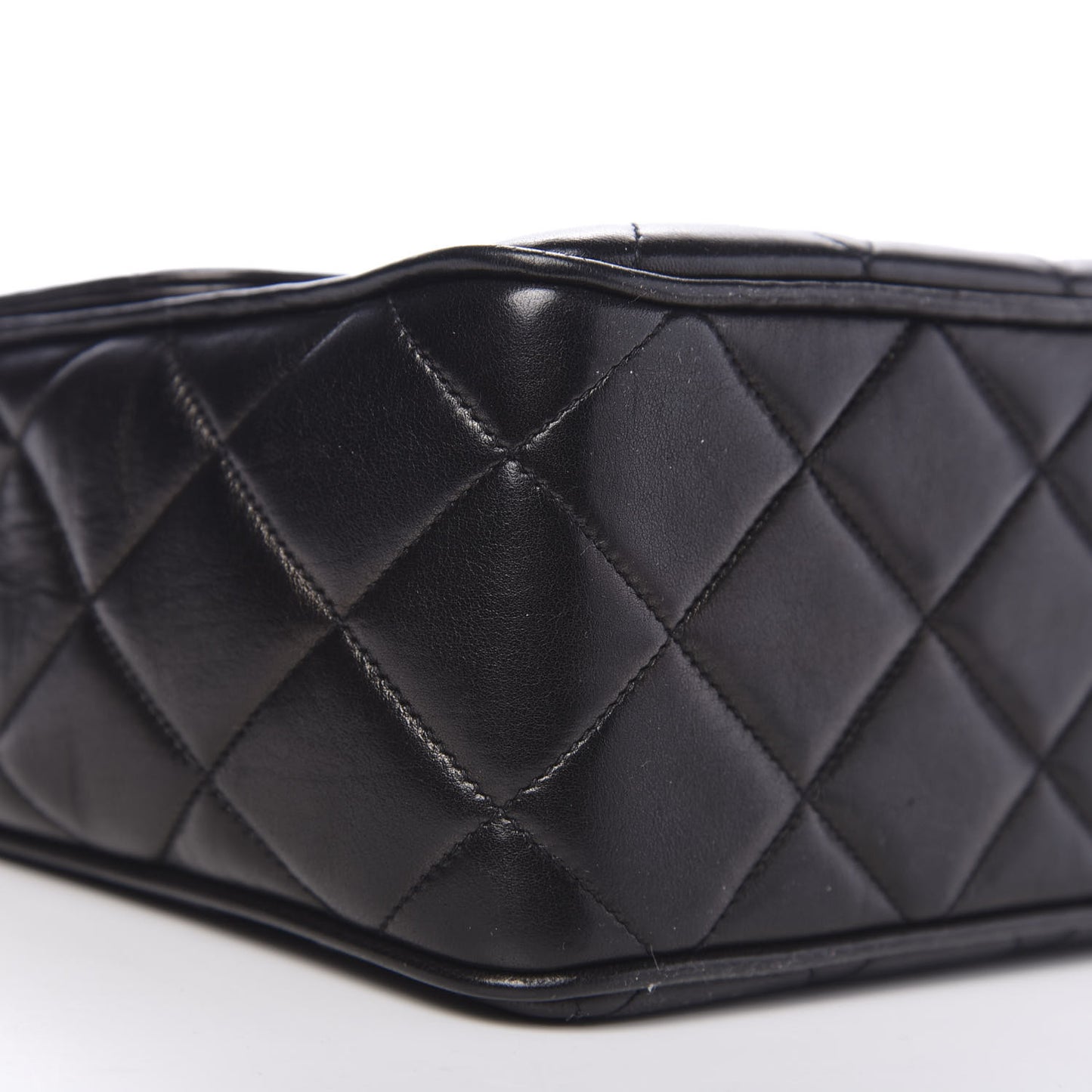 Lambskin Quilted Medium Single Flap Black