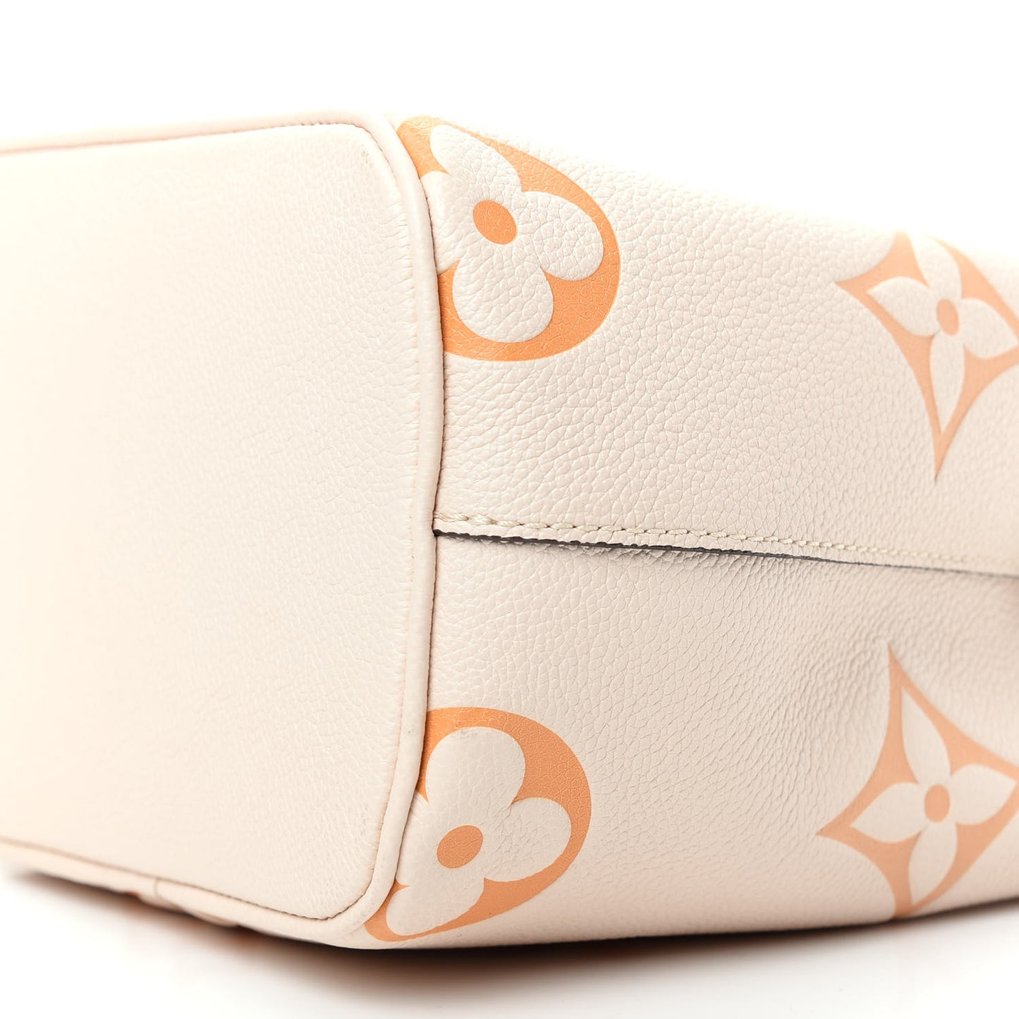 Empreinte Monogram Giant By The Pool Neonoe BB Cream Saffron