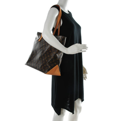 Louis Vuitton Monogram Cabas Mezzo 2 of 7