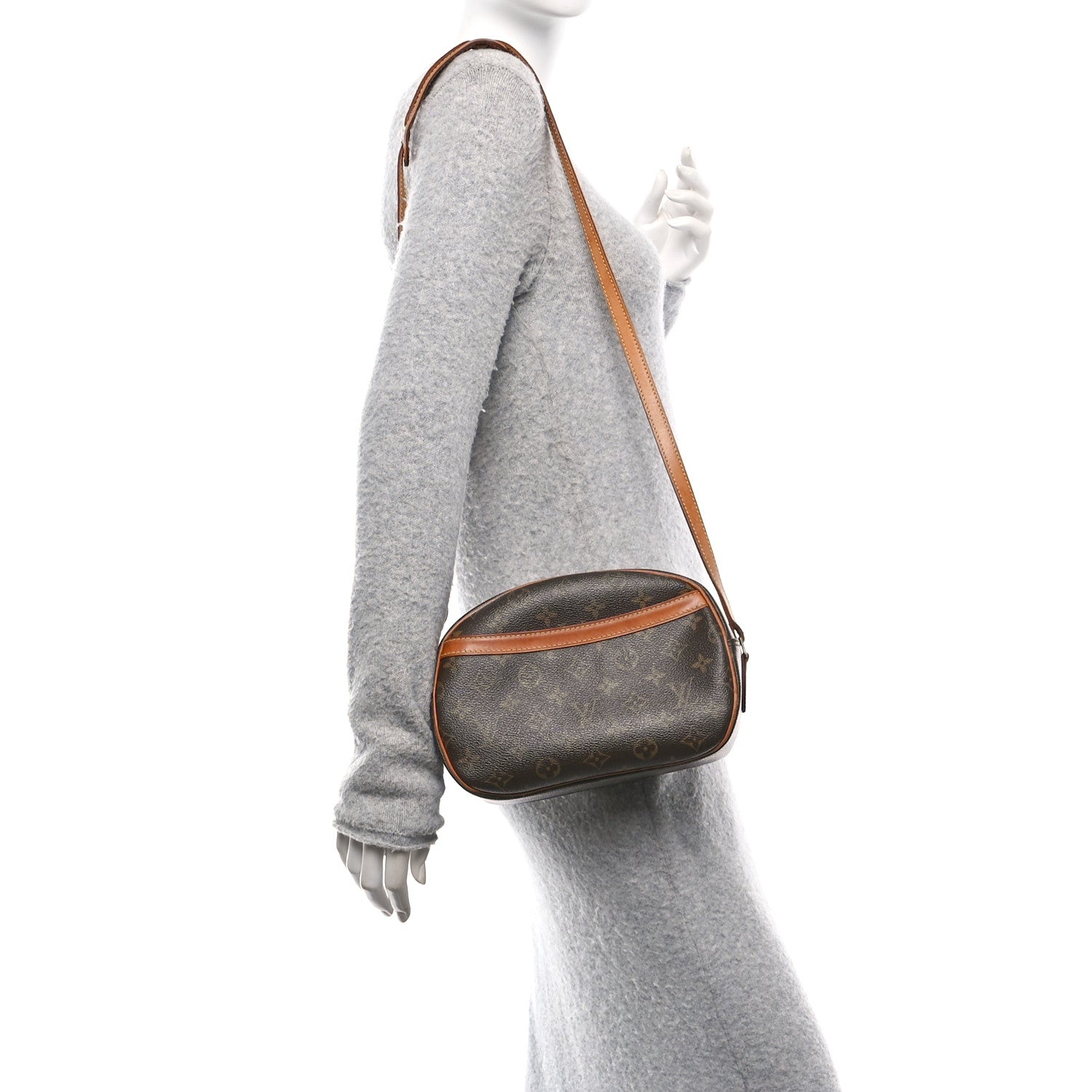 Louis Vuitton Monogram Blois 2 of 10
