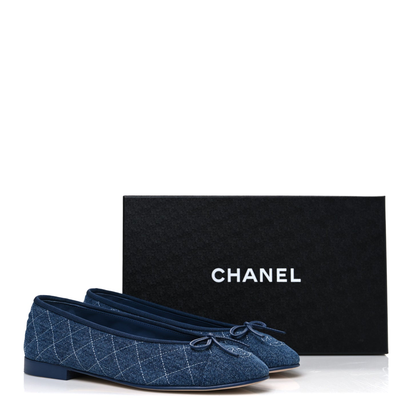 Washed Denim Quilted Cap Toe CC Ballerina Flats 38 Blue