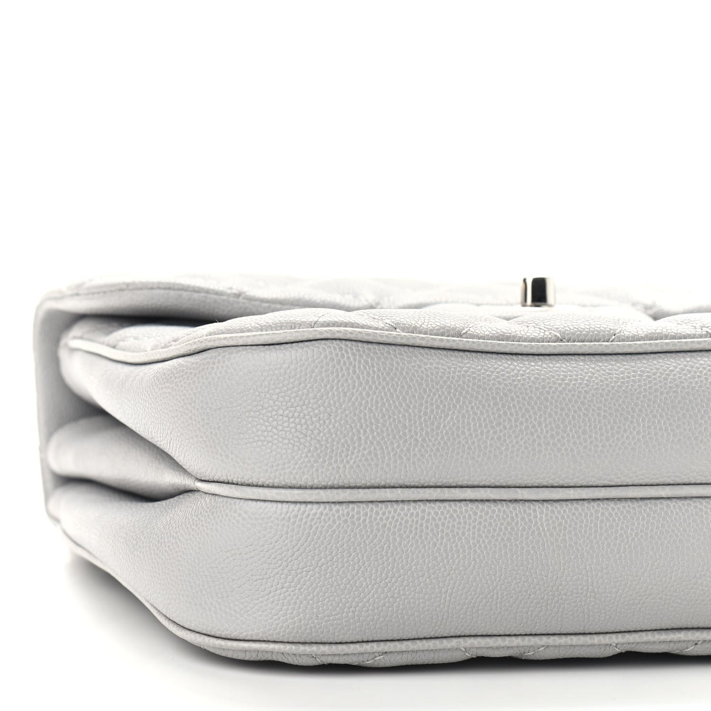 Caviar Quilted Medium Urban Companion Flap Grey