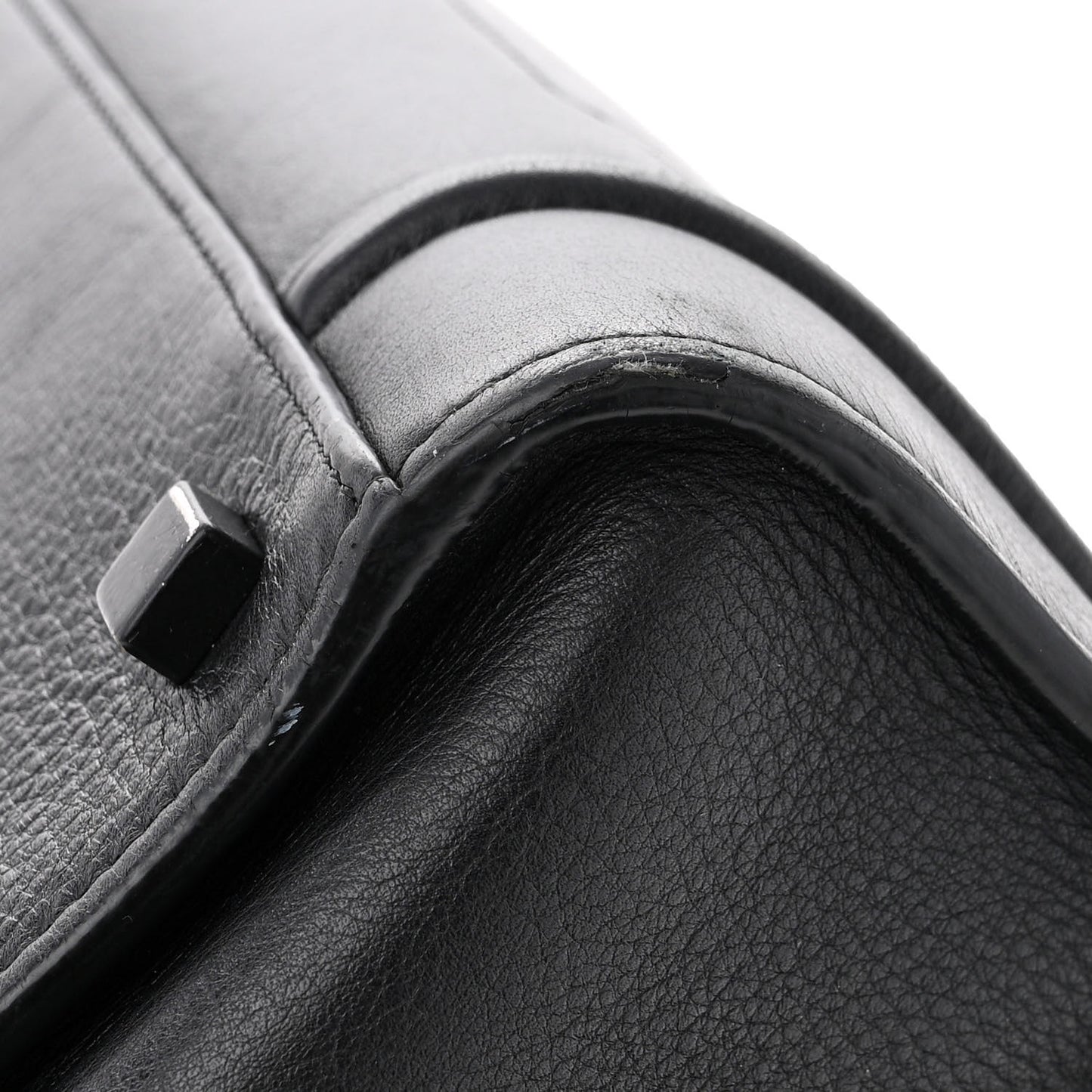 Supple Calfskin Medium Phantom Luggage Black