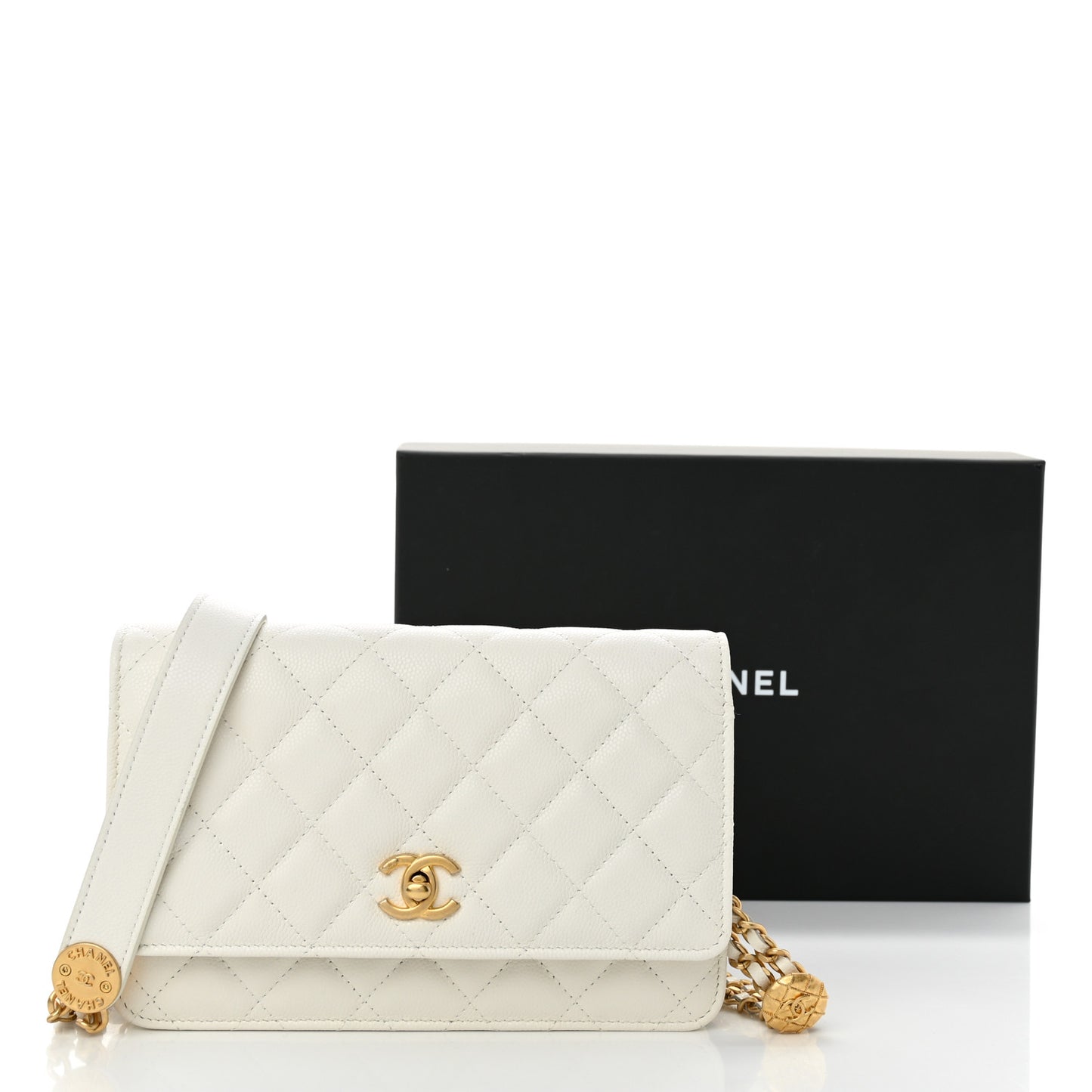 Caviar Quilted Twist Your Buttons Wallet On Chain WOC White