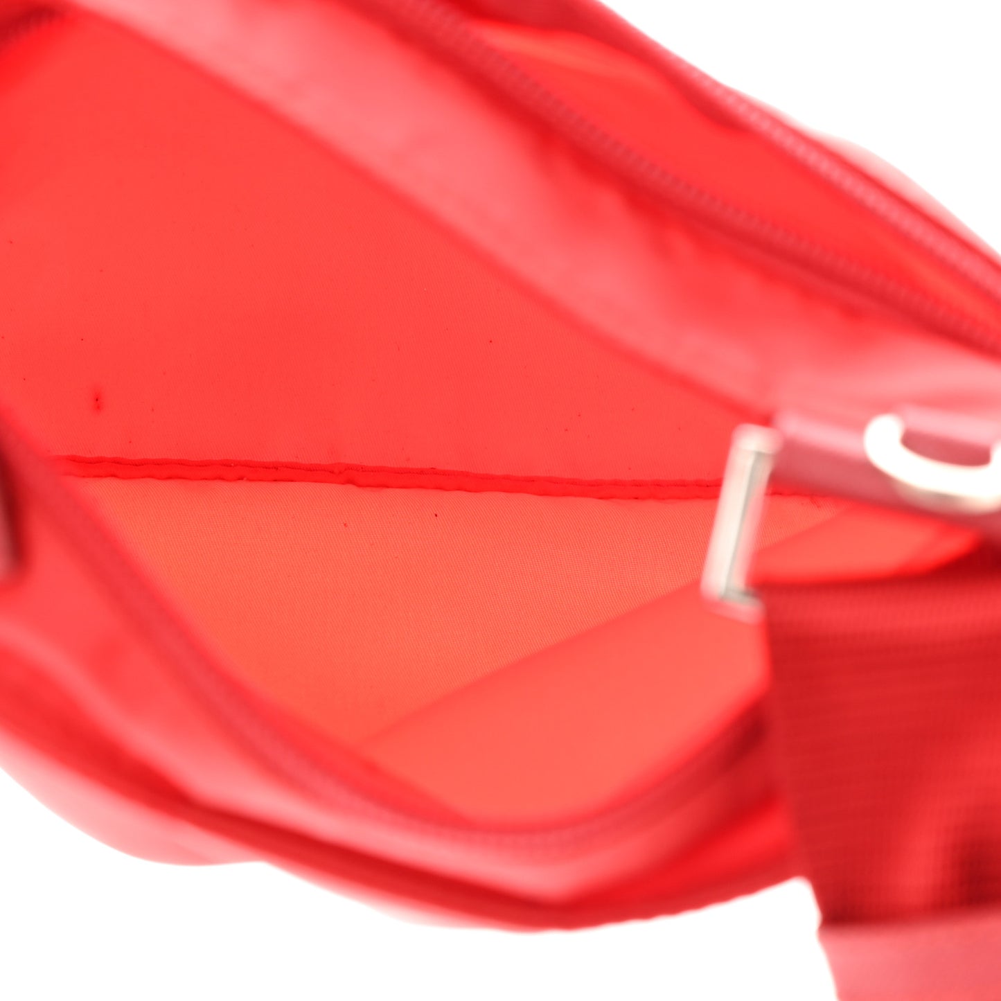 Nylon Vela Saffiano Flat Messenger Bag Rosso