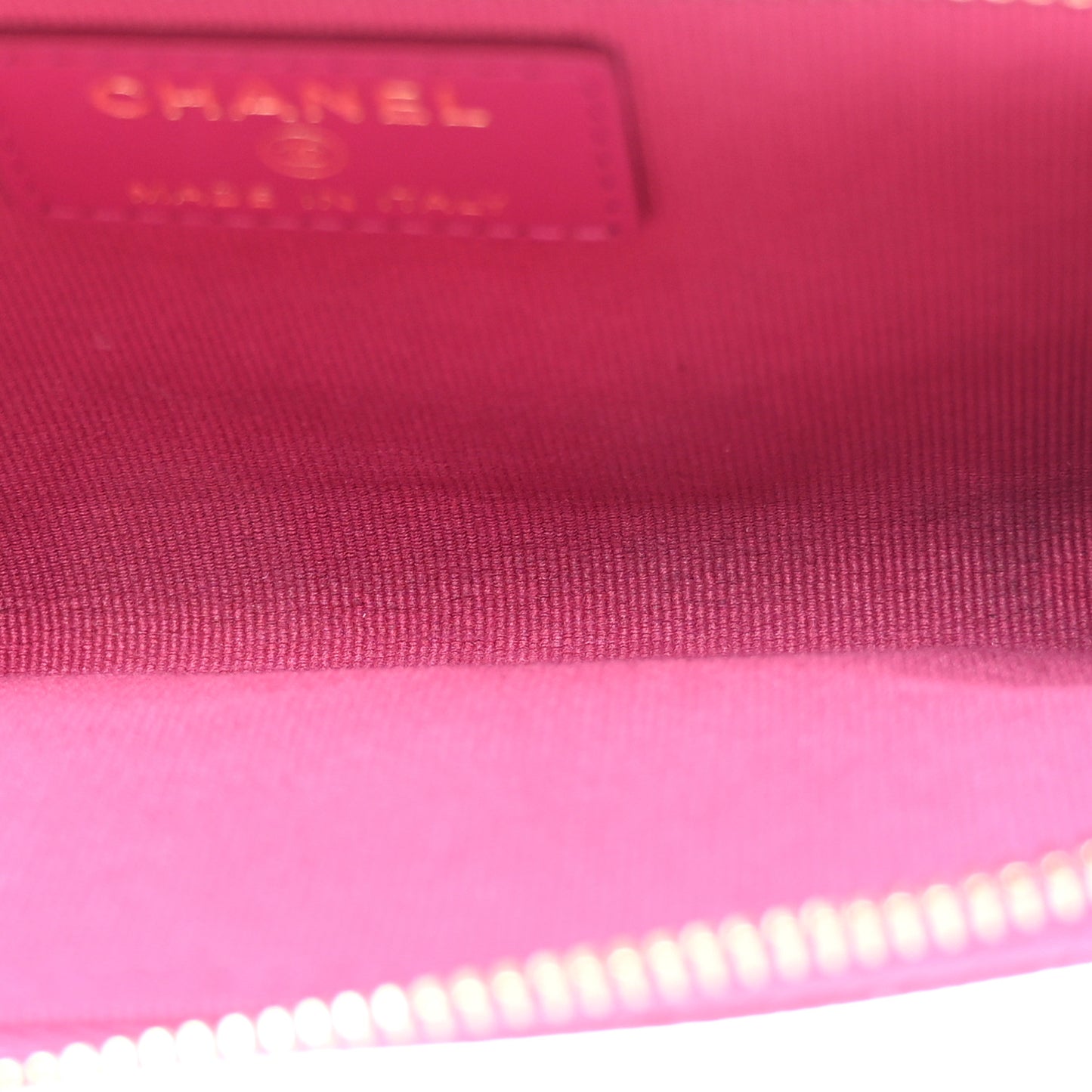 Caviar Quilted CC Zip Around Card Holder Pink