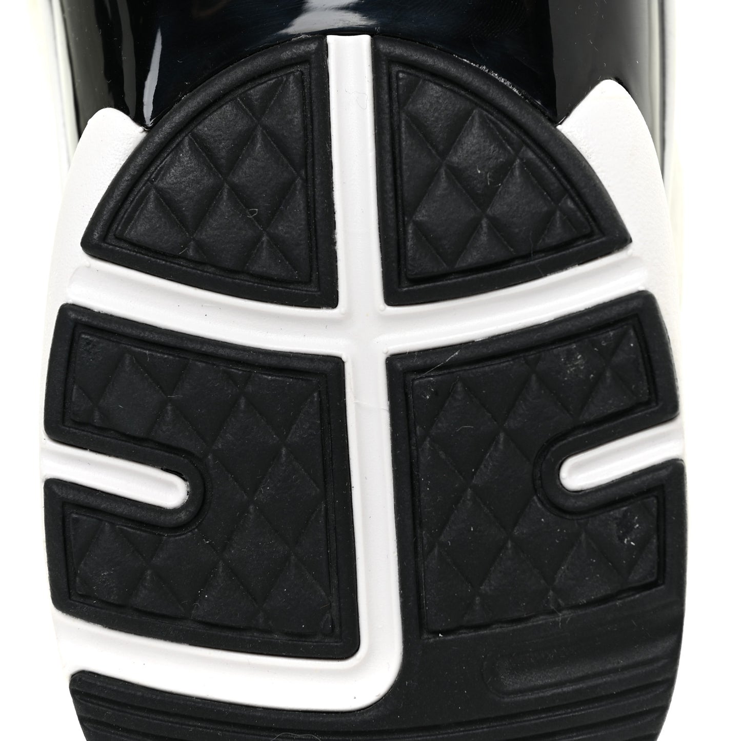 Mesh Suede Calfskin Grained Calfskin Womens CC Sneakers 41 White Black