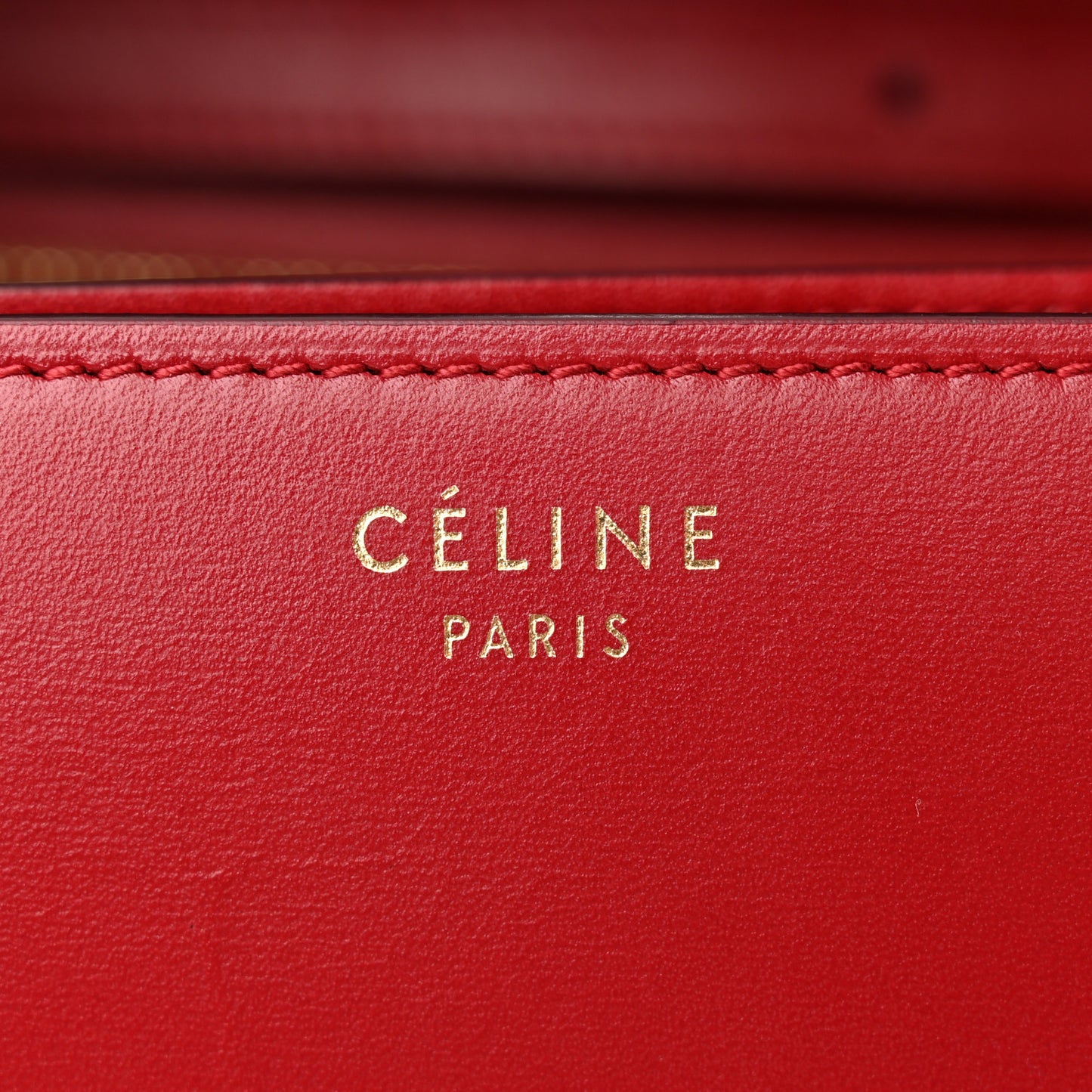 Box Calfskin Medium Classic Box Flap Bag Red