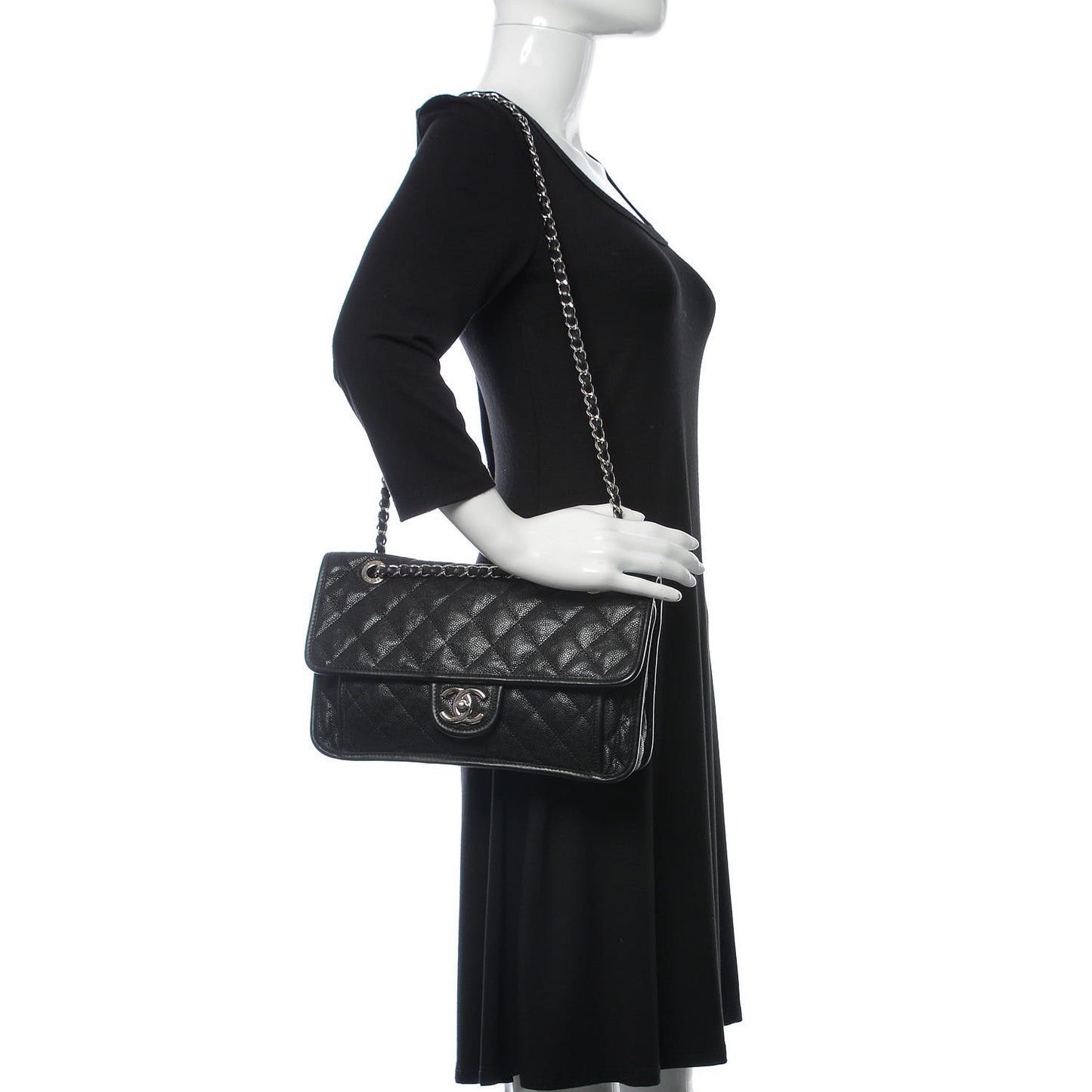 Caviar Quilted Medium French Riviera Flap Black