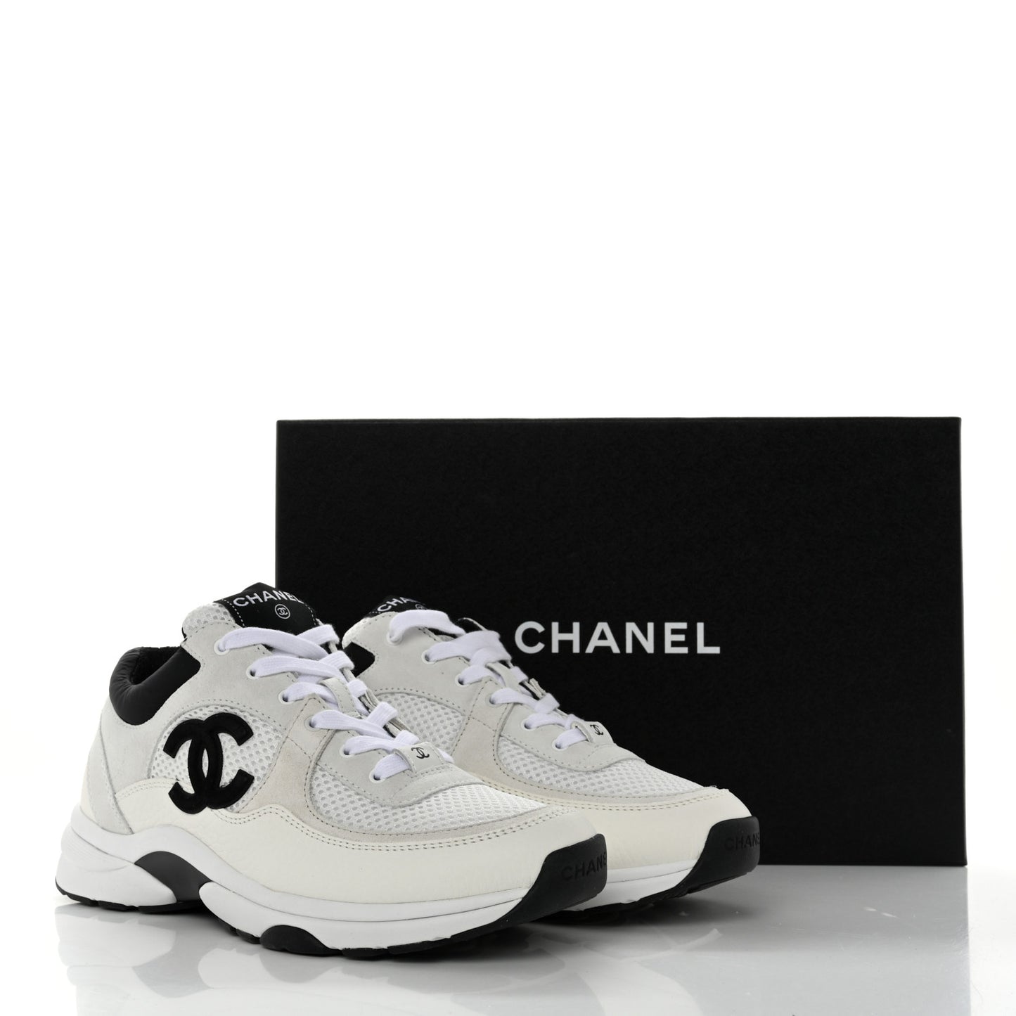 Mesh Suede Calfskin Grained Calfskin Womens CC Sneakers 38.5 White Black