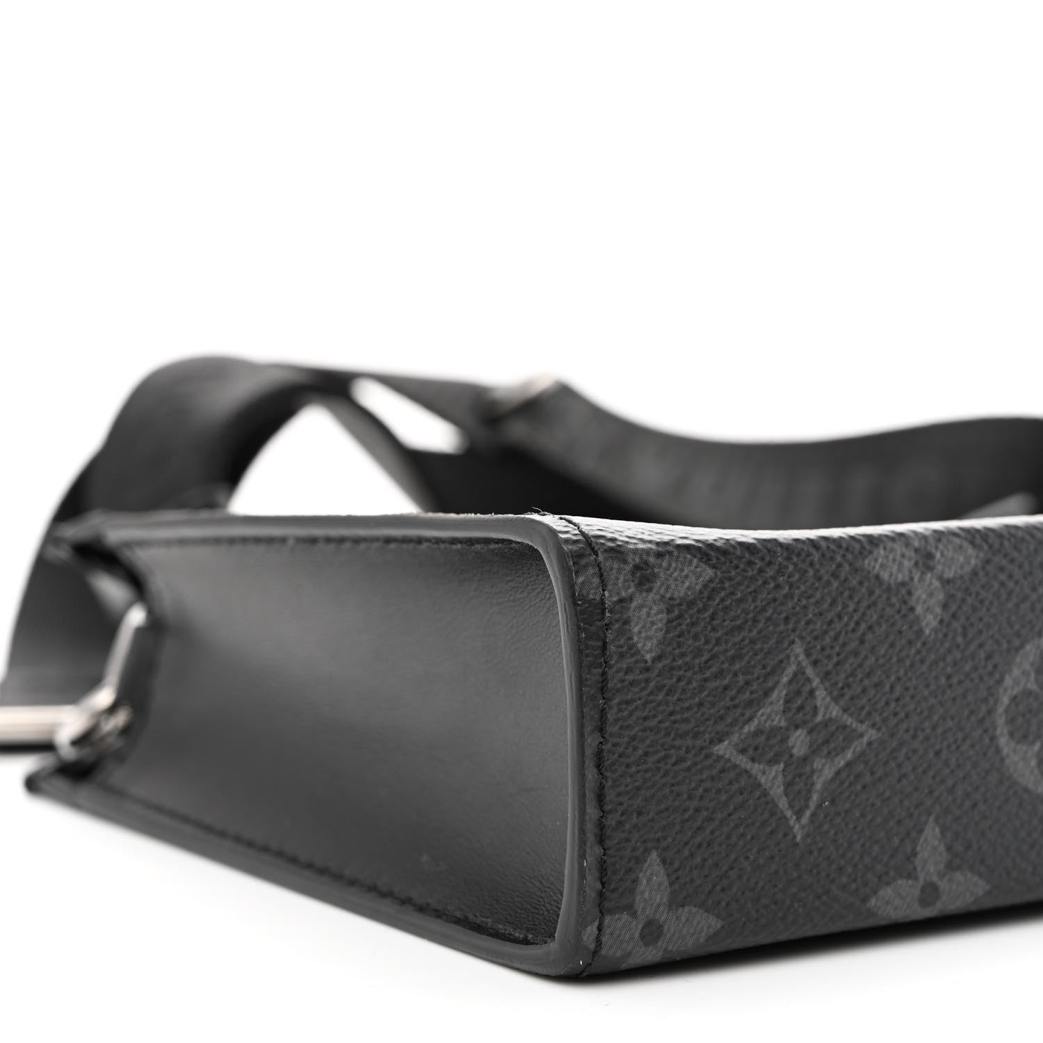Louis Vuitton Reverse Monogram Eclipse Gaston Wearable Wallet 9 of 11