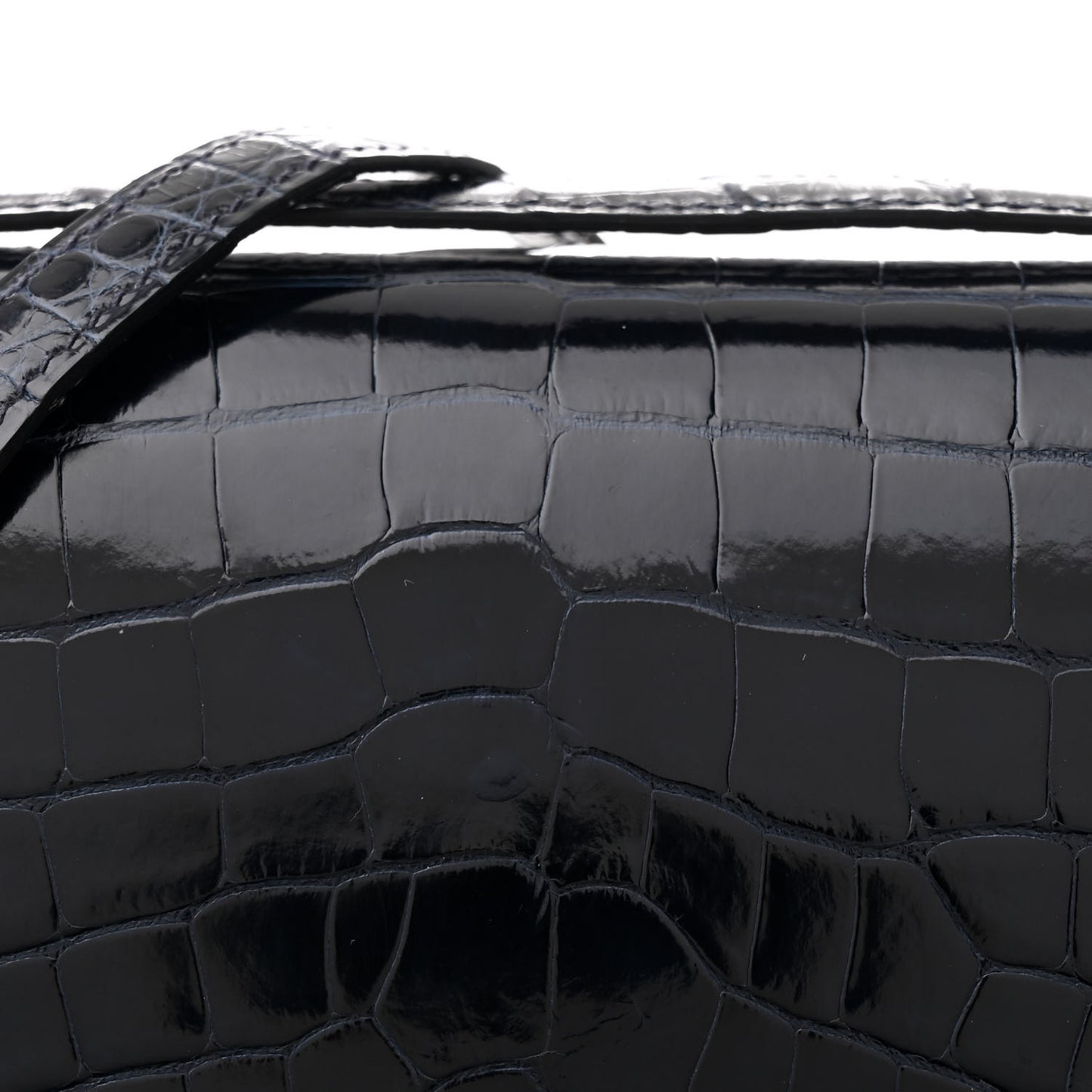 Shiny Alligator Constance 18 Bleu Baltique