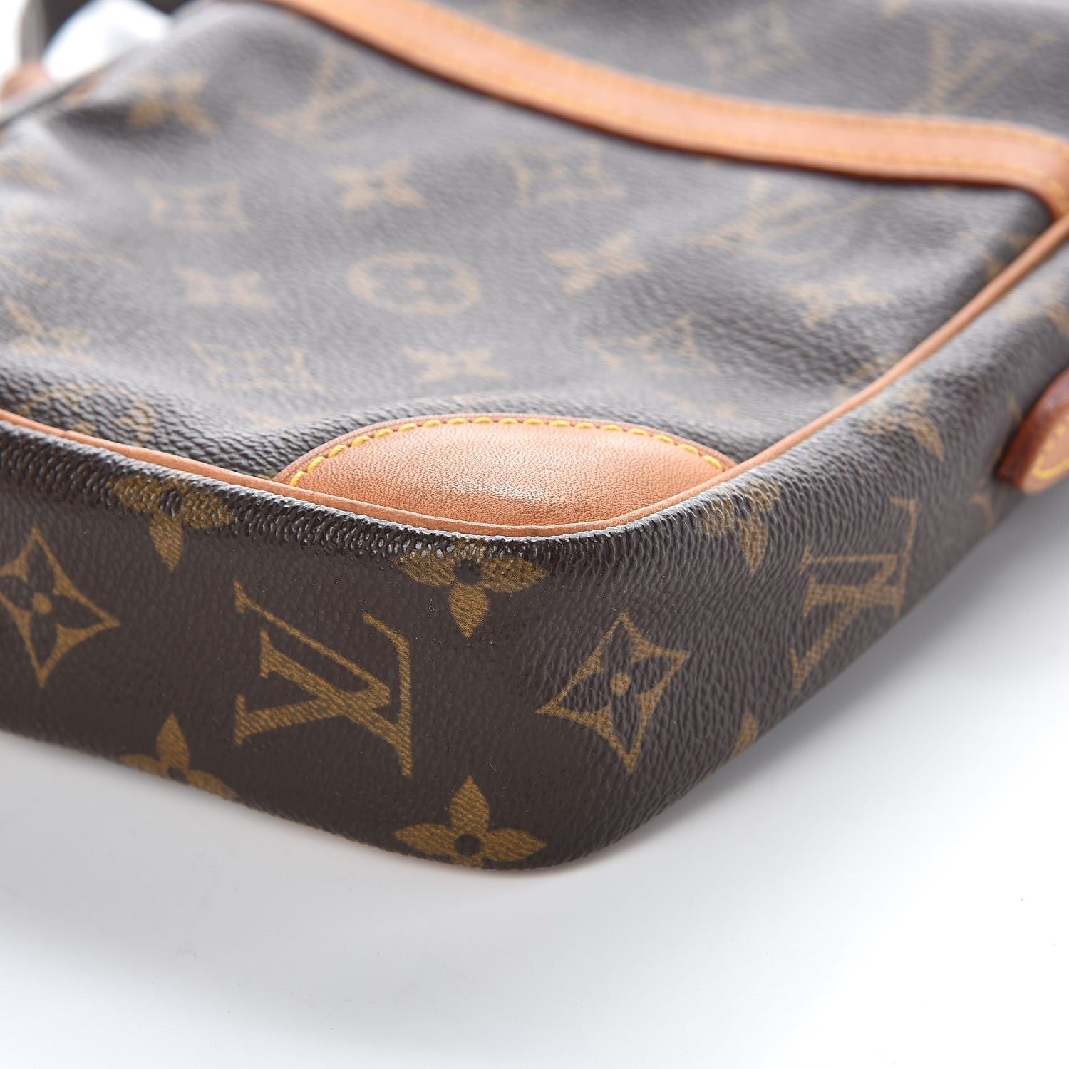 Louis Vuitton Monogram Danube 21 9 of 12