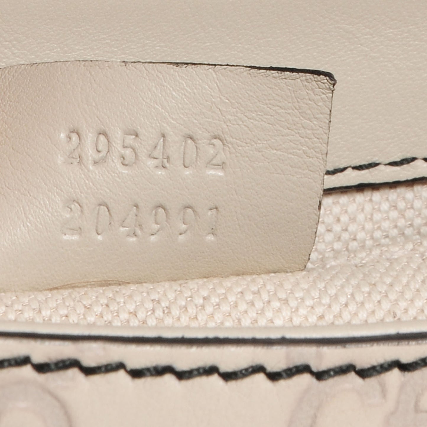 Guccissima Signature Medium Emily Chain Shoulder Bag Mystic White