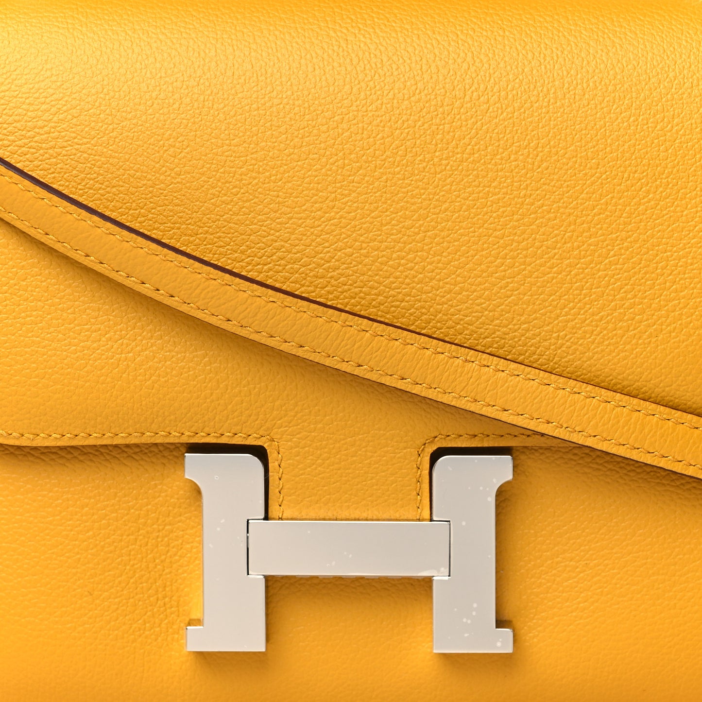 Evercolor Verso Constance 18 Jaune Ambre Rose Lipstick