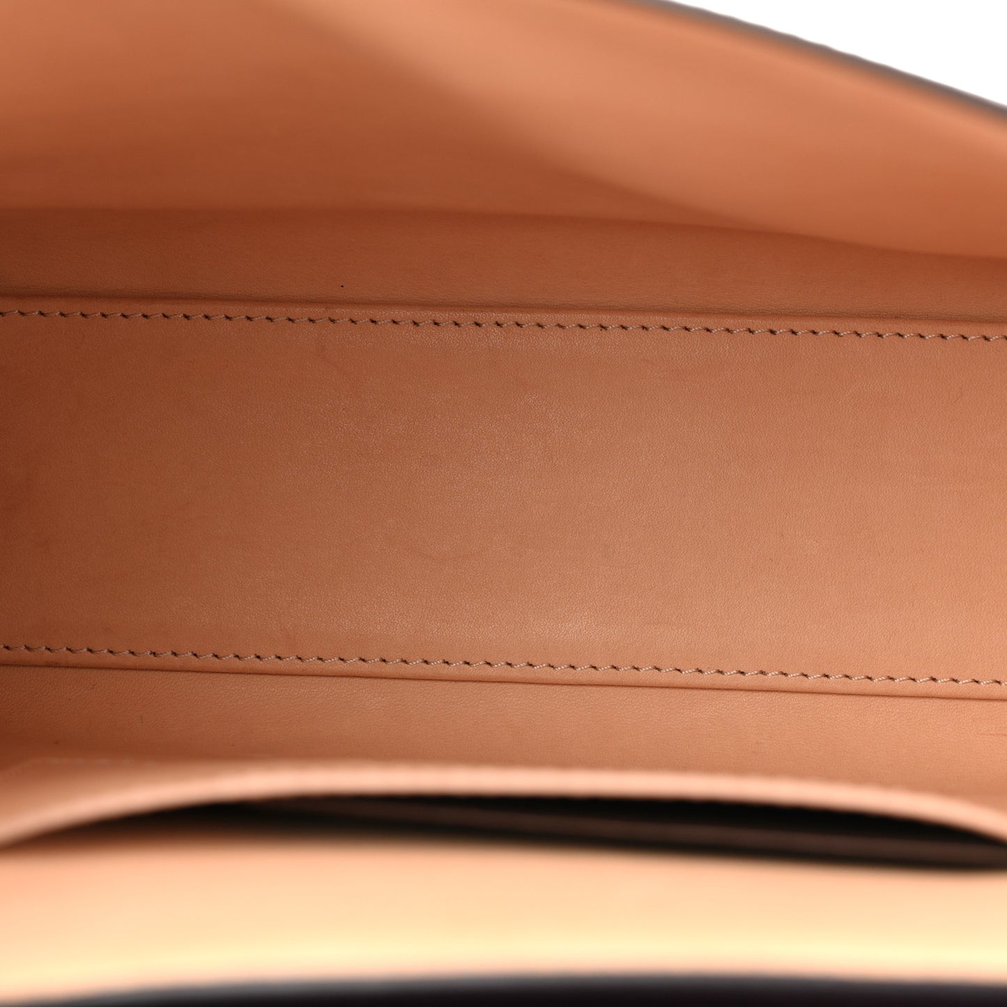 Carat Calfskin Gabrielle PM Eggplant