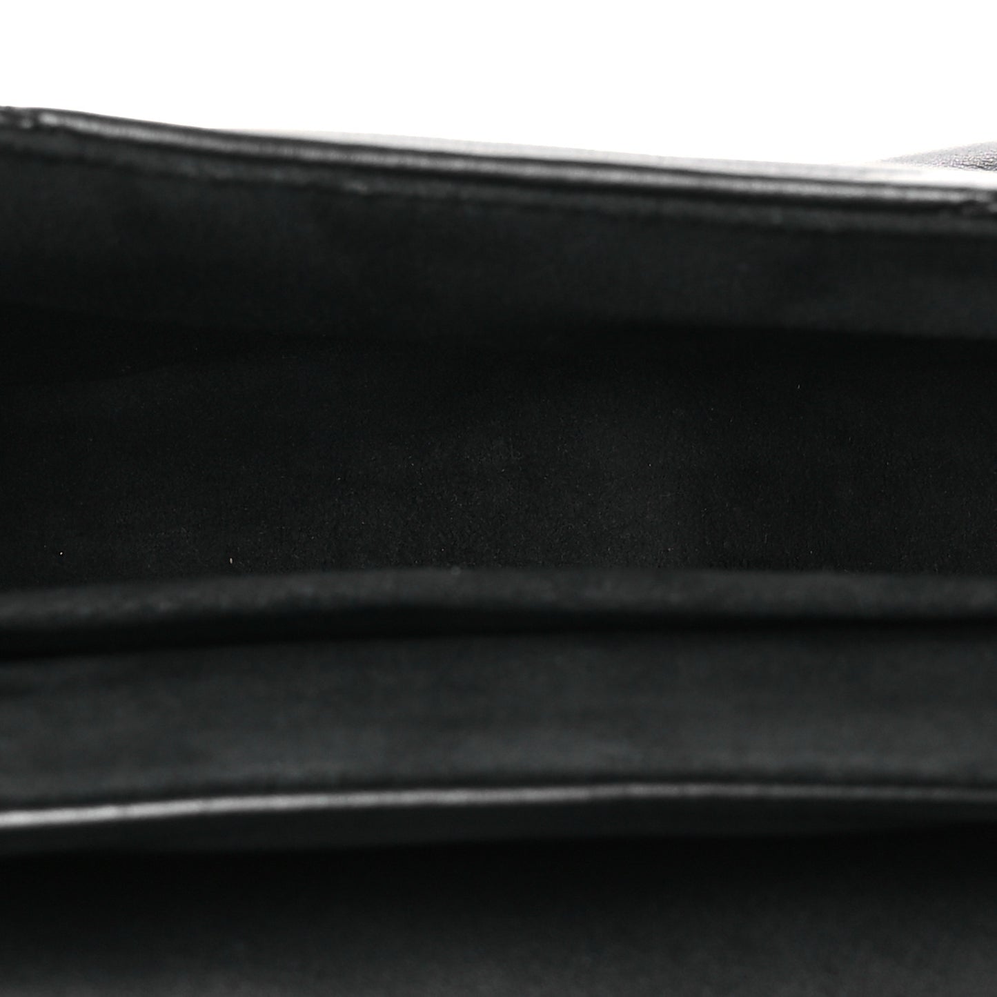 Calfskin New Wave Chain MM Black