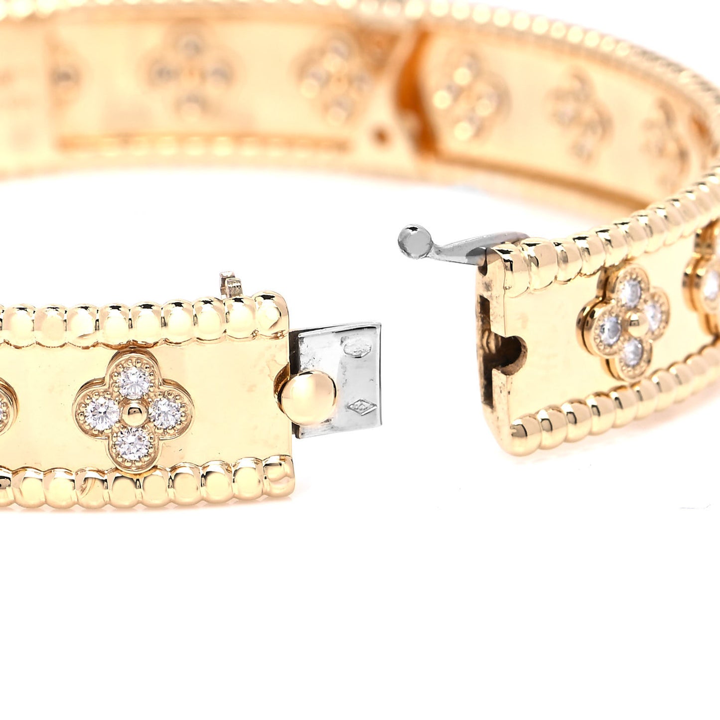 18K Yellow Gold Diamond Perlee Clovers Bangle Bracelet L