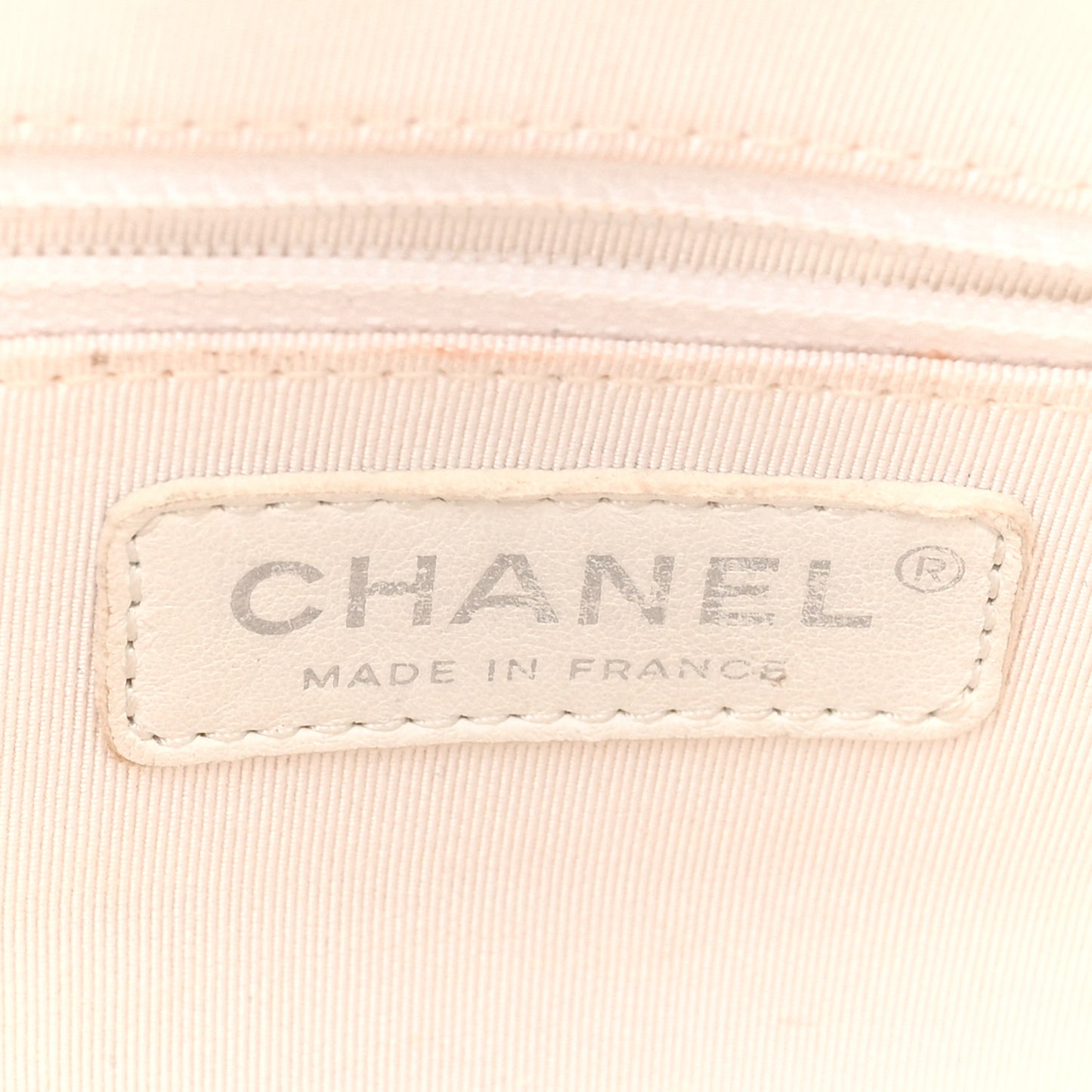 Caviar Quilted Timeless CC Shoulder Bag White