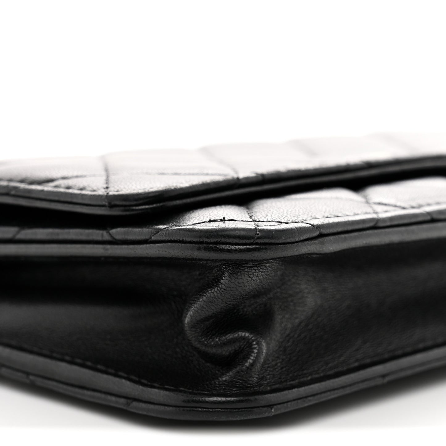 Lambskin Quilted Wallet On Chain WOC Black