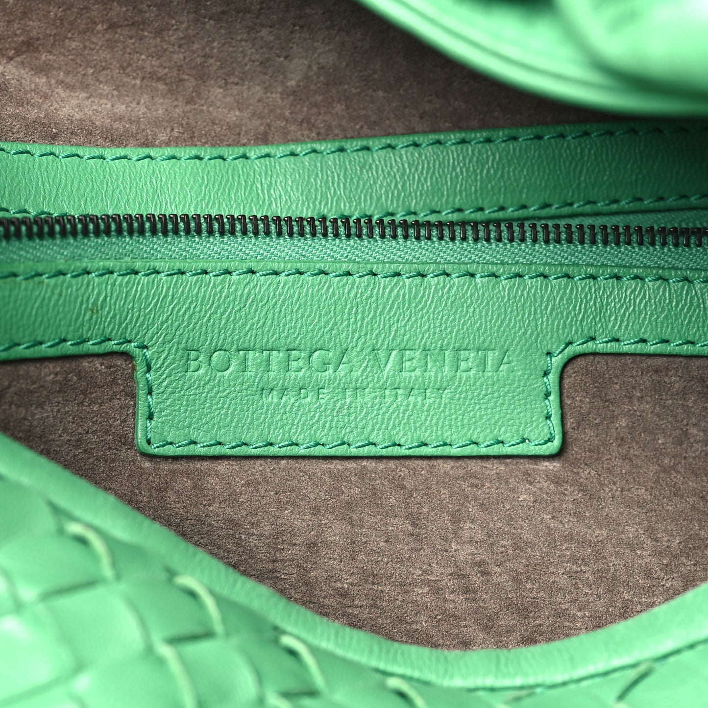 Nappa Intrecciato Medium Belly Veneta Hobo Green