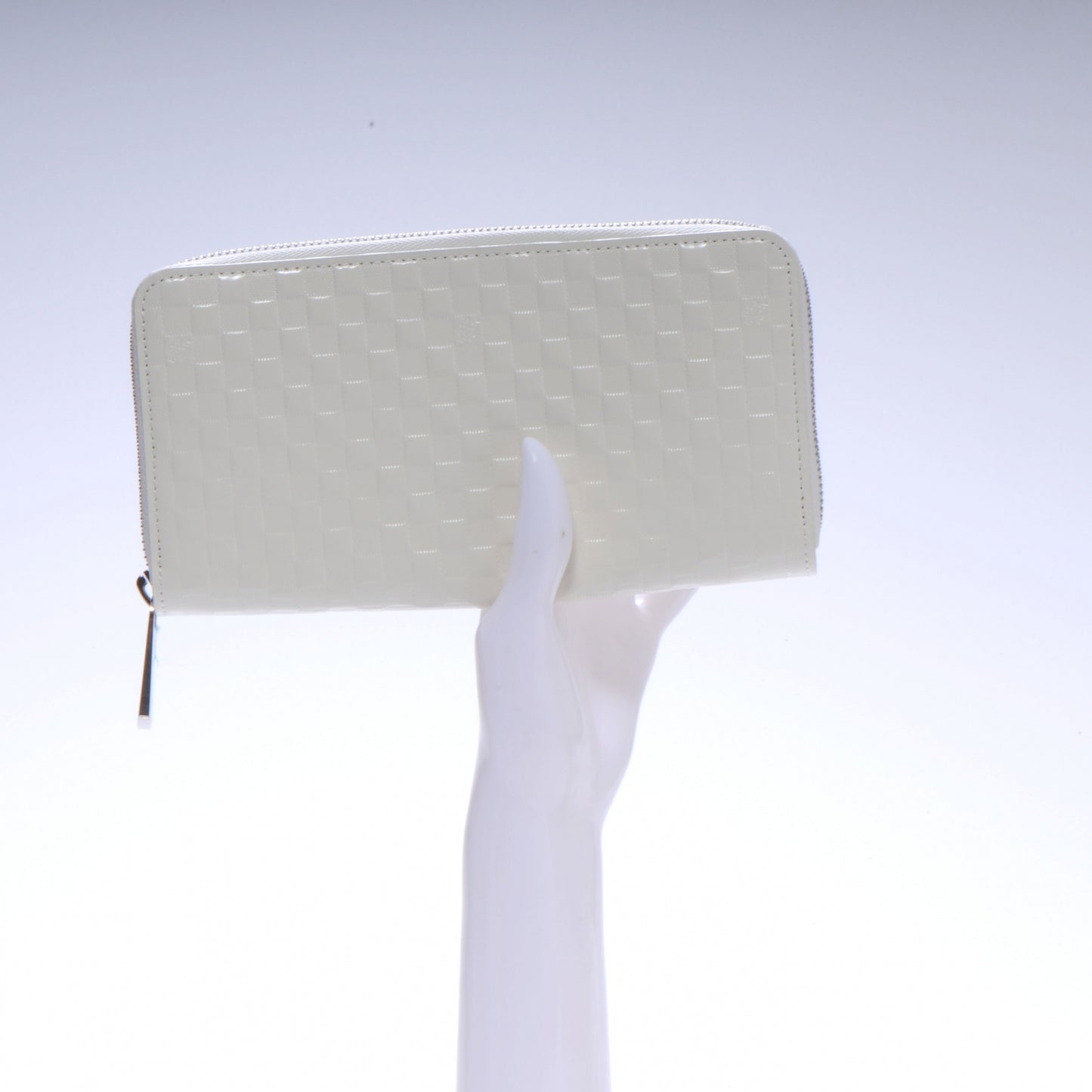 Shiny Calfskin Damier Facette Zippy Wallet Creme