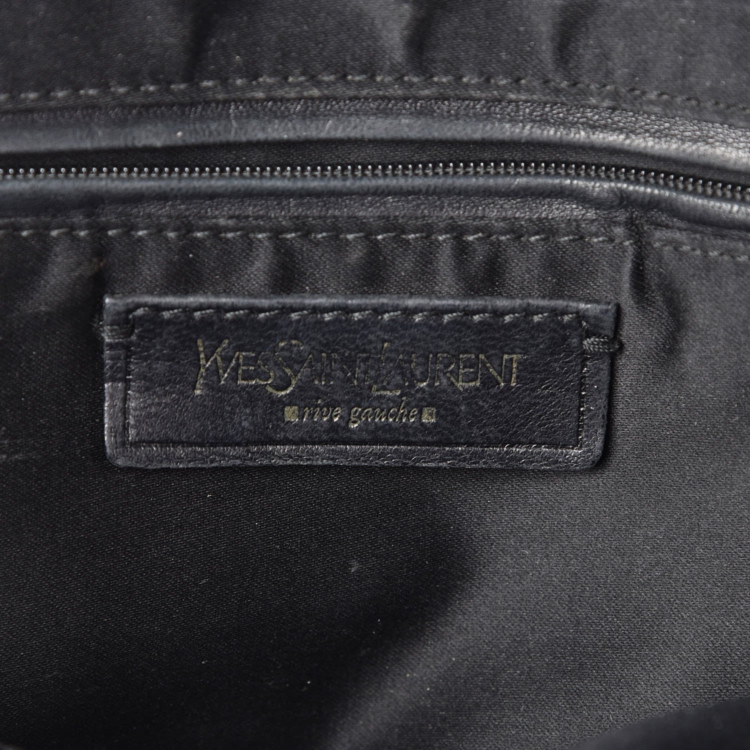 Saint Laurent Textured Patent Calfskin Medium Muse Black 6 of 26
