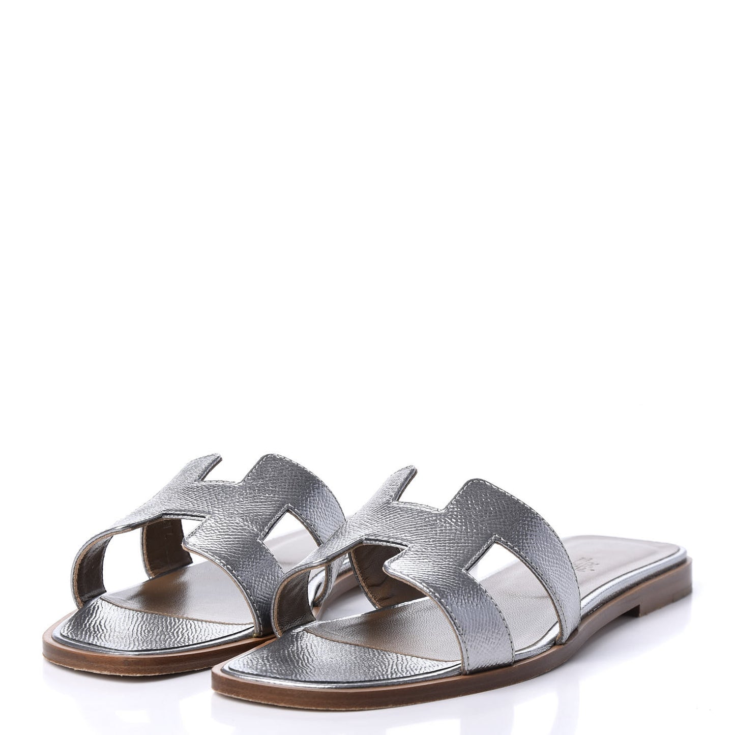 Metallic Epsom Oran Sandals 38 Gris Argente
