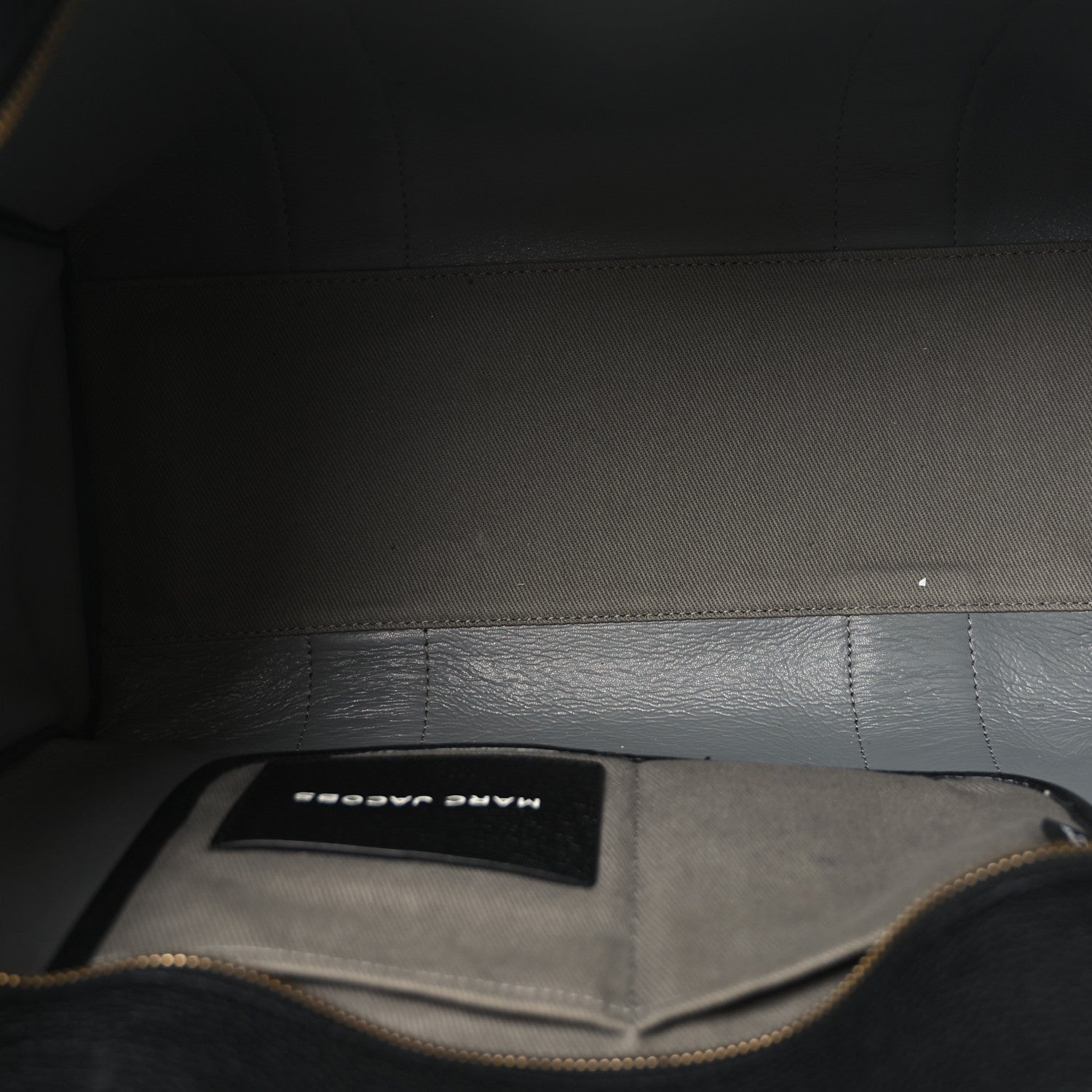 Marc Jacobs Grained Calfskin Large The Tote Bag Black 5 of 9