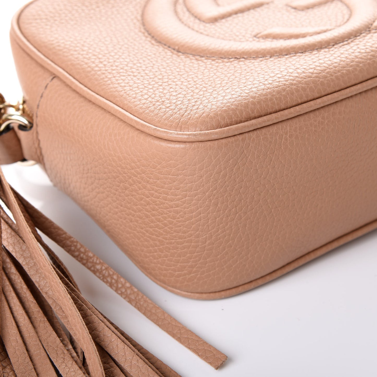 Pebbled Calfskin Small Soho Disco Bag Camelia